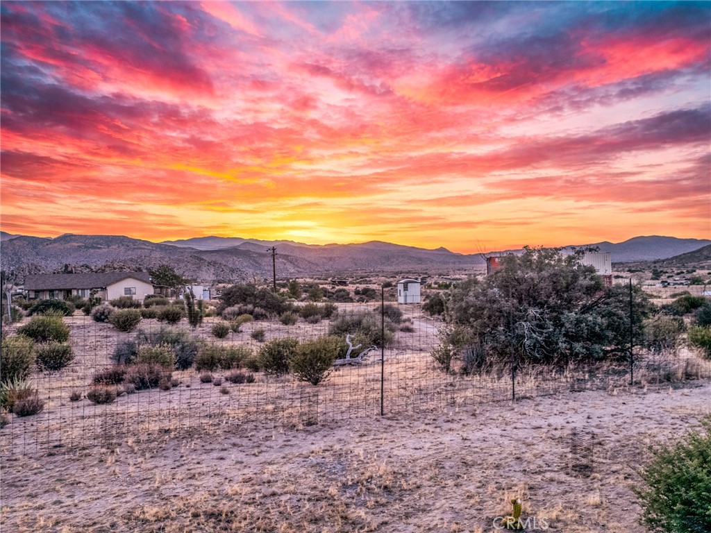 5450 Red Ryder Rd, Pioneertown, CA 92268