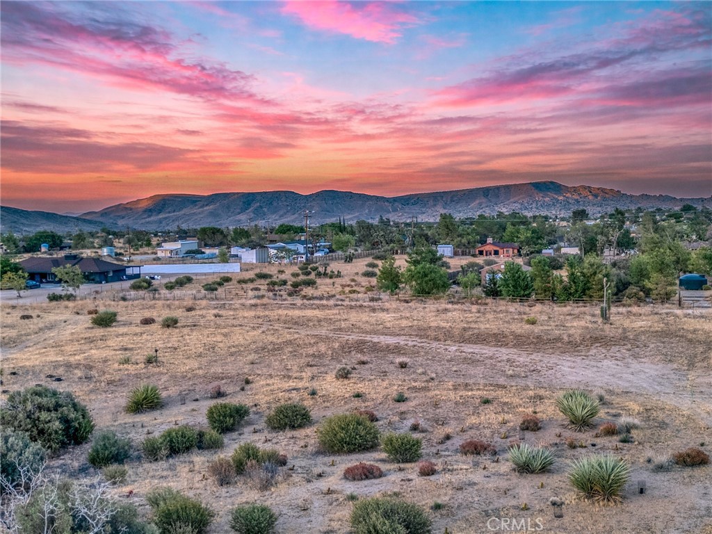 5450 Red Ryder Rd, Pioneertown, CA 92268