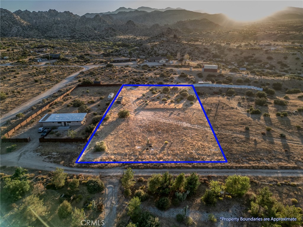 5450 Red Ryder Rd, Pioneertown, CA 92268