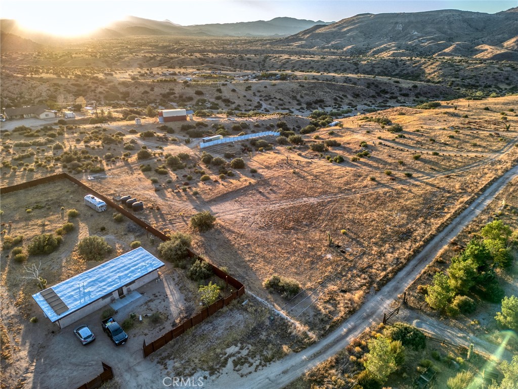 5450 Red Ryder Rd, Pioneertown, CA 92268