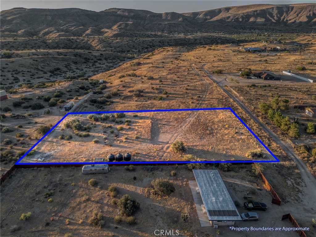 5450 Red Ryder Rd, Pioneertown, CA 92268