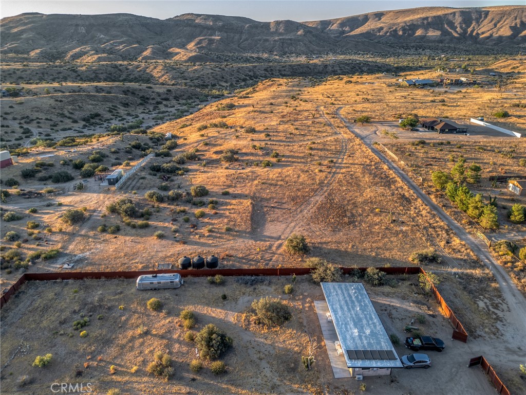 5450 Red Ryder Rd, Pioneertown, CA 92268