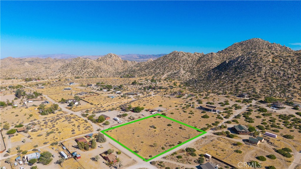 5525 Minna Gombell Ln, Pioneertown, CA 92268
