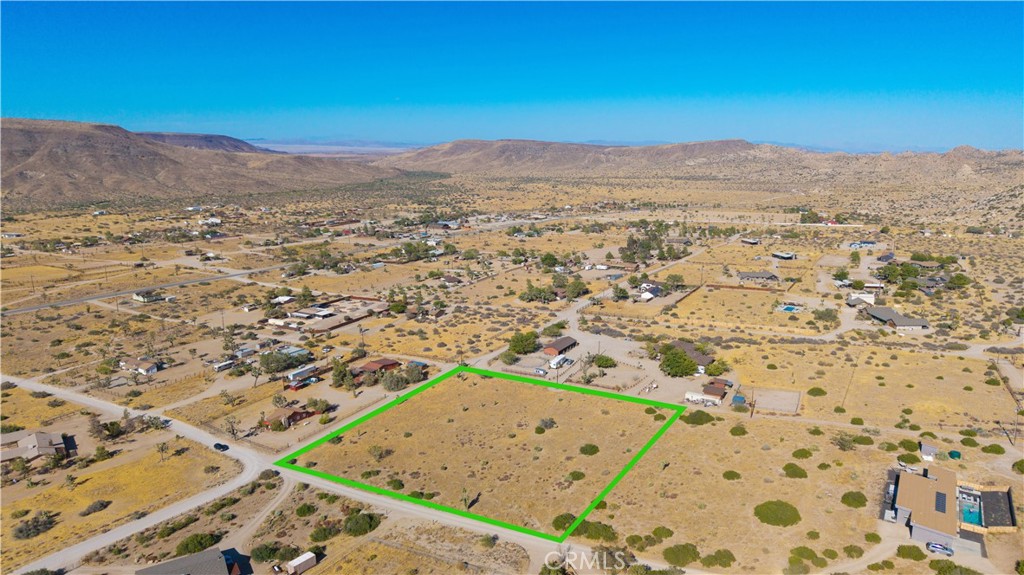 5525 Minna Gombell Ln, Pioneertown, CA 92268