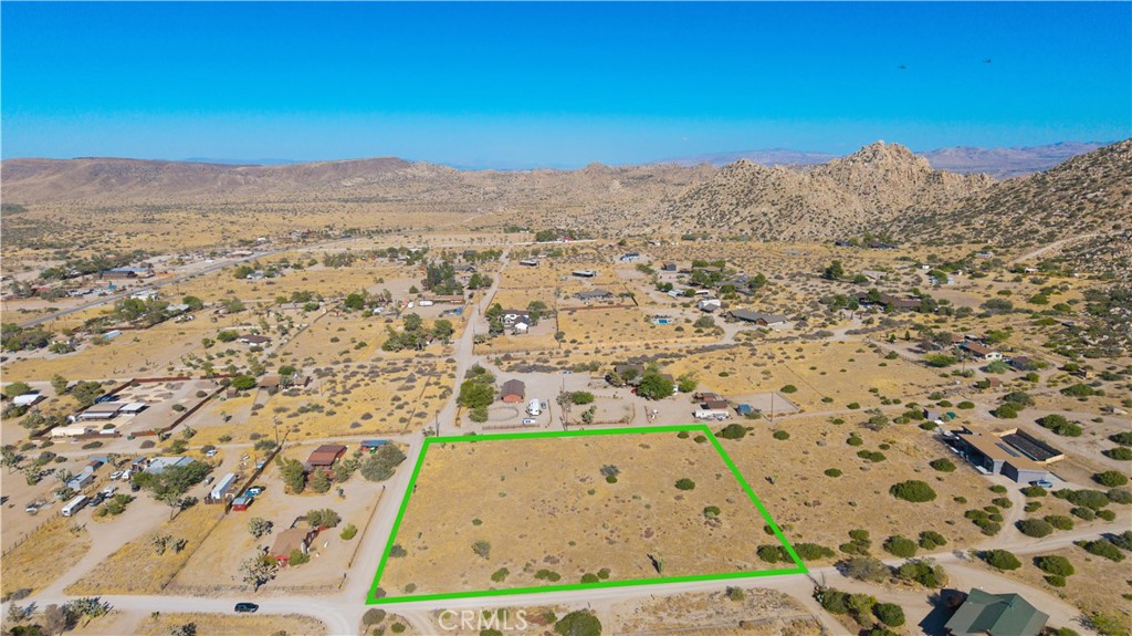 5525 Minna Gombell Ln, Pioneertown, CA 92268