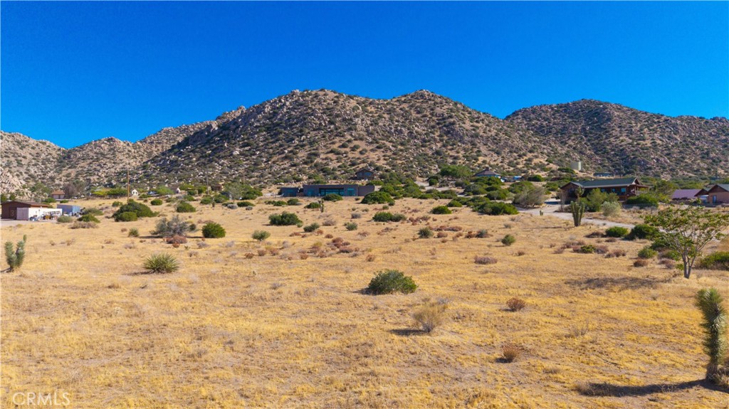 5525 Minna Gombell Ln, Pioneertown, CA 92268