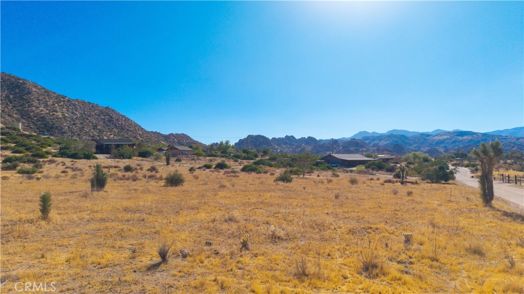 5525 Minna Gombell Ln, Pioneertown, CA 92268