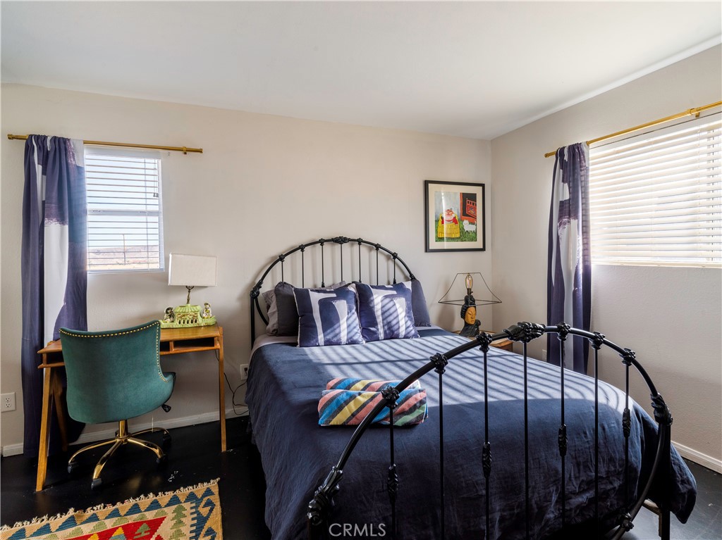 5120 Tom Mix Rd, Pioneertown, CA 92268
