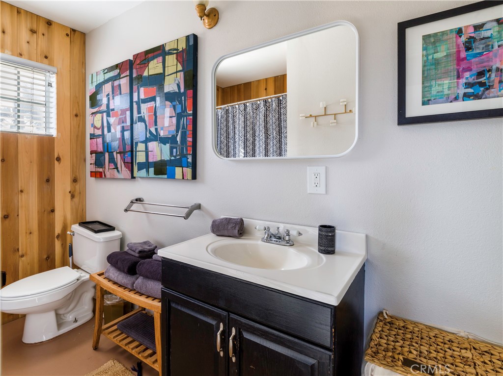 5120 Tom Mix Rd, Pioneertown, CA 92268