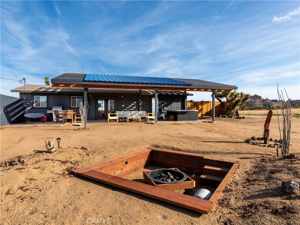 5120 Tom Mix Rd, Pioneertown, CA 92268
