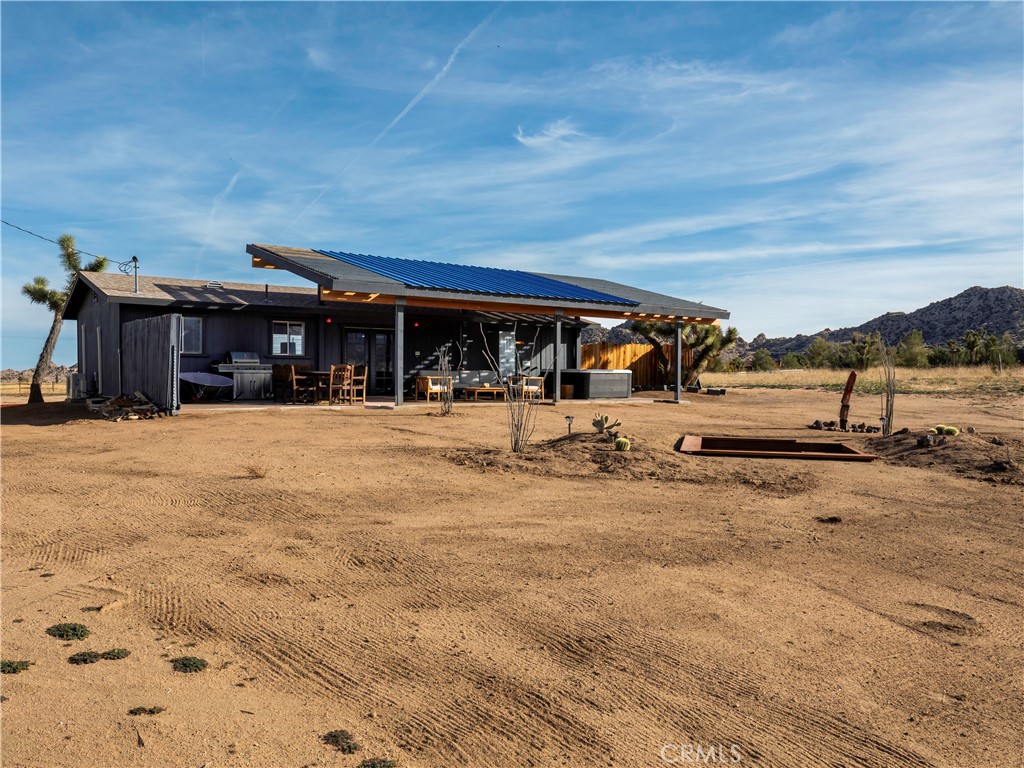 5120 Tom Mix Rd, Pioneertown, CA 92268