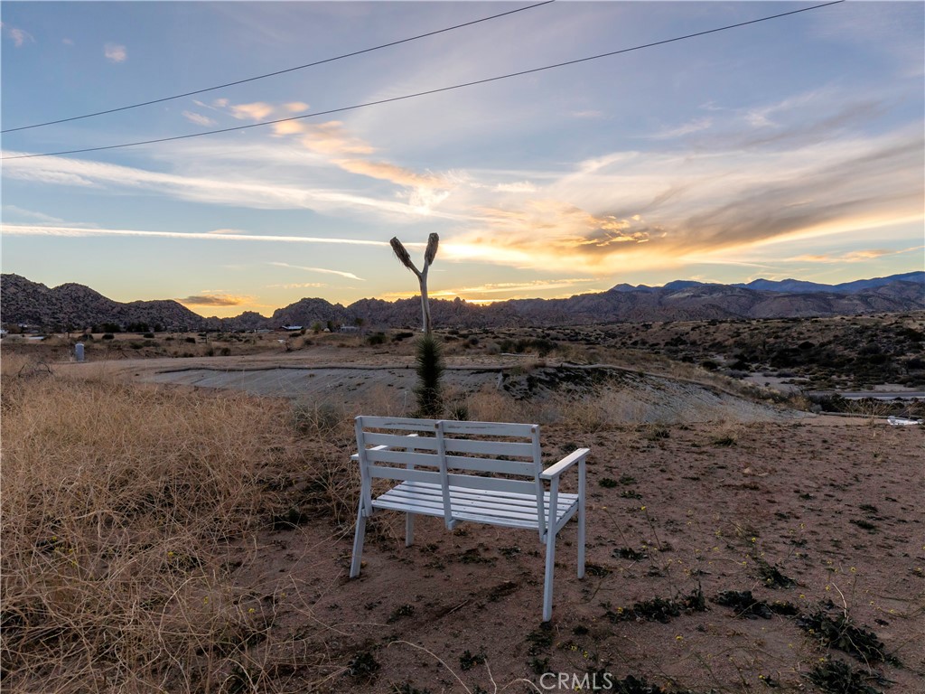 5120 Tom Mix Rd, Pioneertown, CA 92268