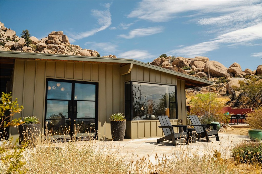 51222 Gamma Gulch Rd, Pioneertown, CA 92268