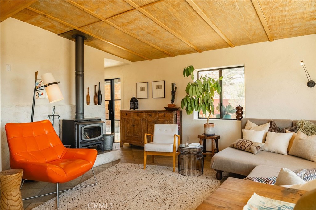 51222 Gamma Gulch Rd, Pioneertown, CA 92268