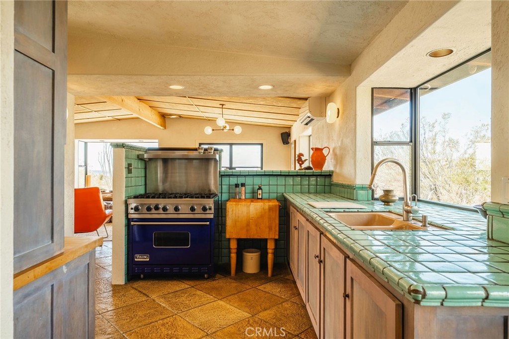 51222 Gamma Gulch Rd, Pioneertown, CA 92268