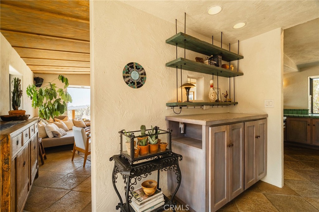51222 Gamma Gulch Rd, Pioneertown, CA 92268