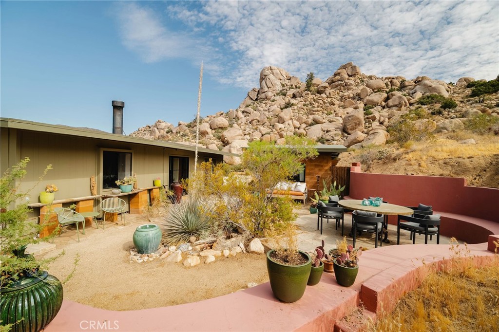 51222 Gamma Gulch Rd, Pioneertown, CA 92268