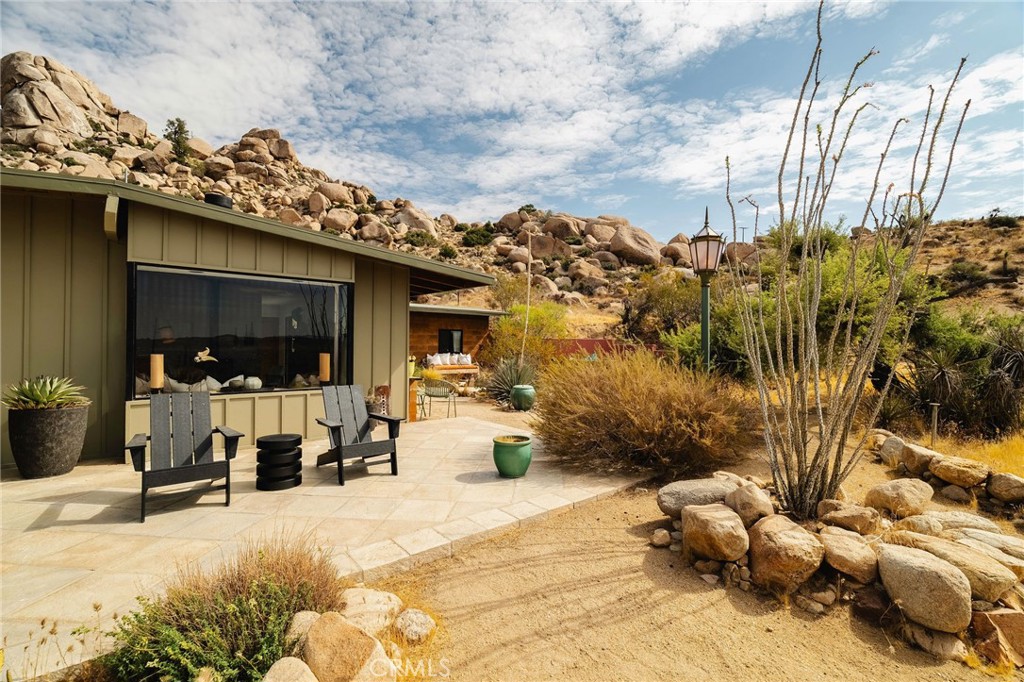 51222 Gamma Gulch Rd, Pioneertown, CA 92268