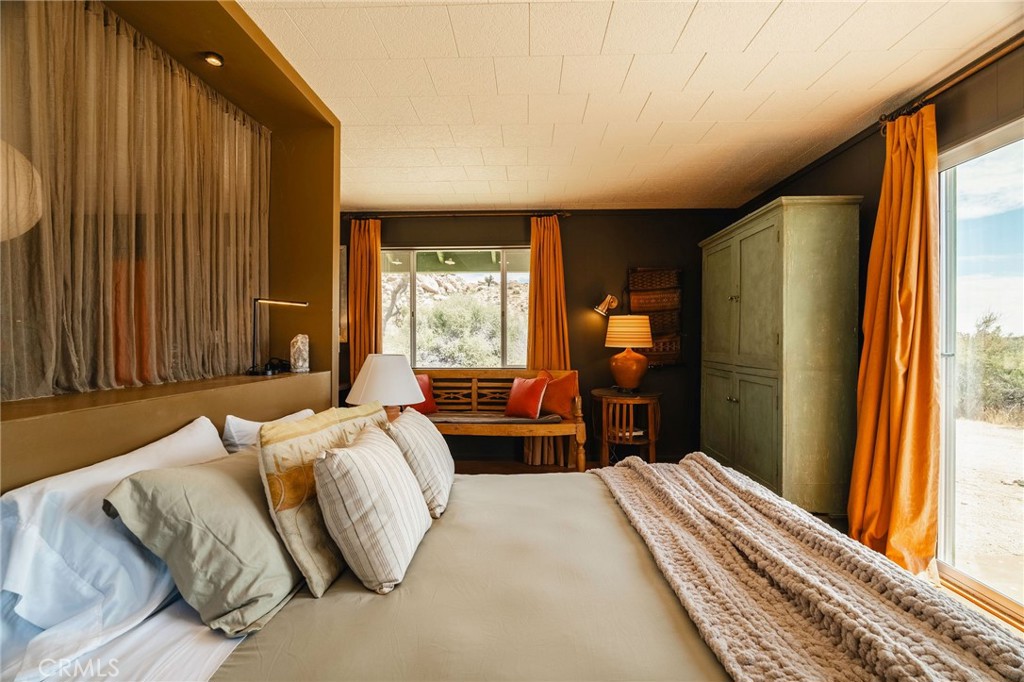 51222 Gamma Gulch Rd, Pioneertown, CA 92268