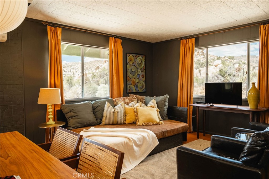 51222 Gamma Gulch Rd, Pioneertown, CA 92268