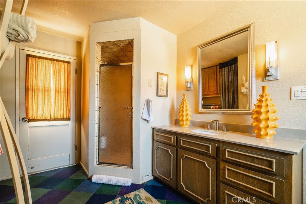 51222 Gamma Gulch Rd, Pioneertown, CA 92268
