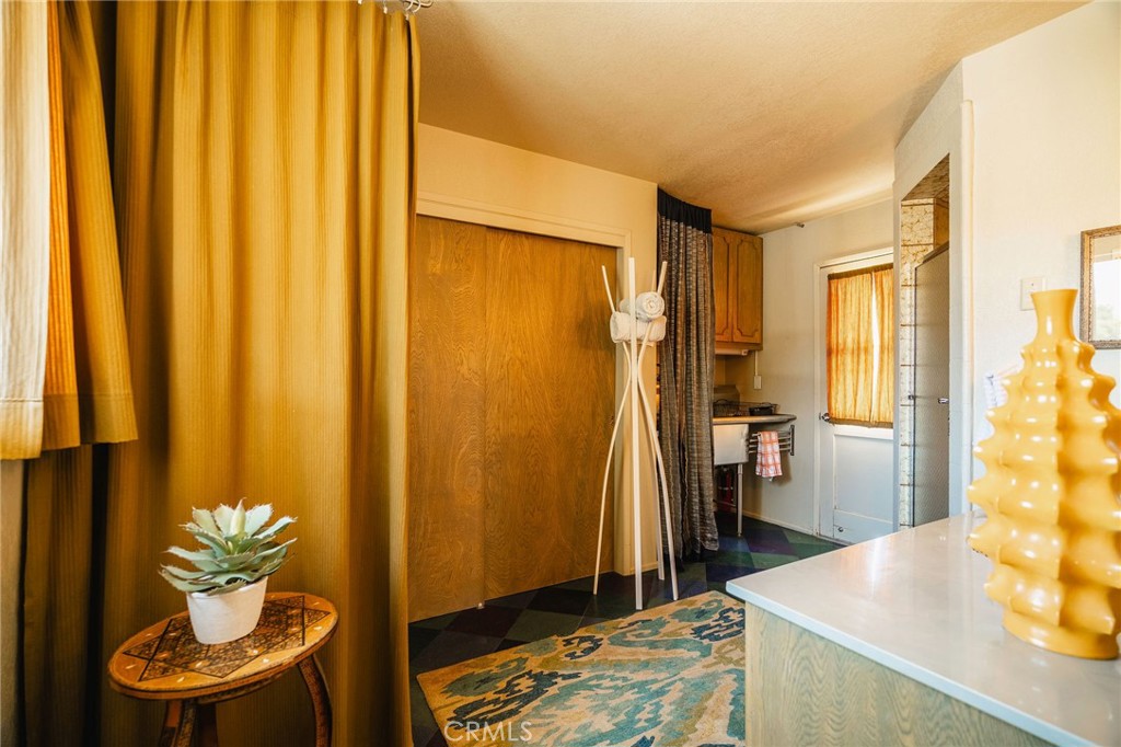 51222 Gamma Gulch Rd, Pioneertown, CA 92268