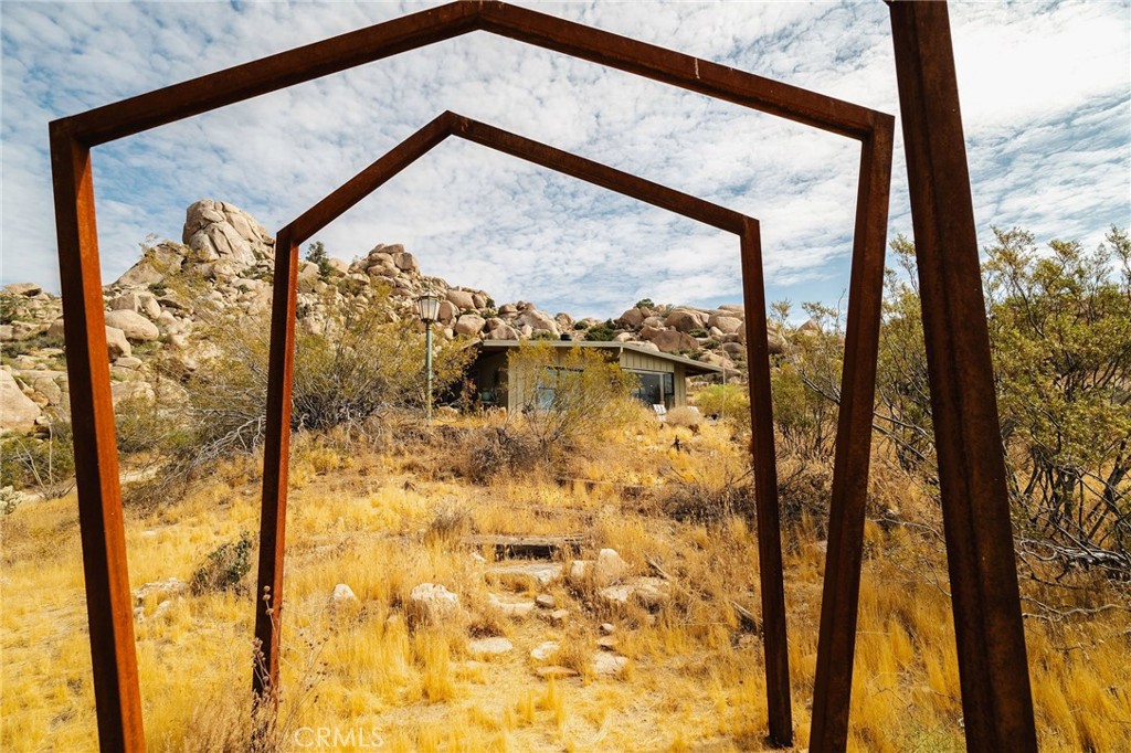 51222 Gamma Gulch Rd, Pioneertown, CA 92268