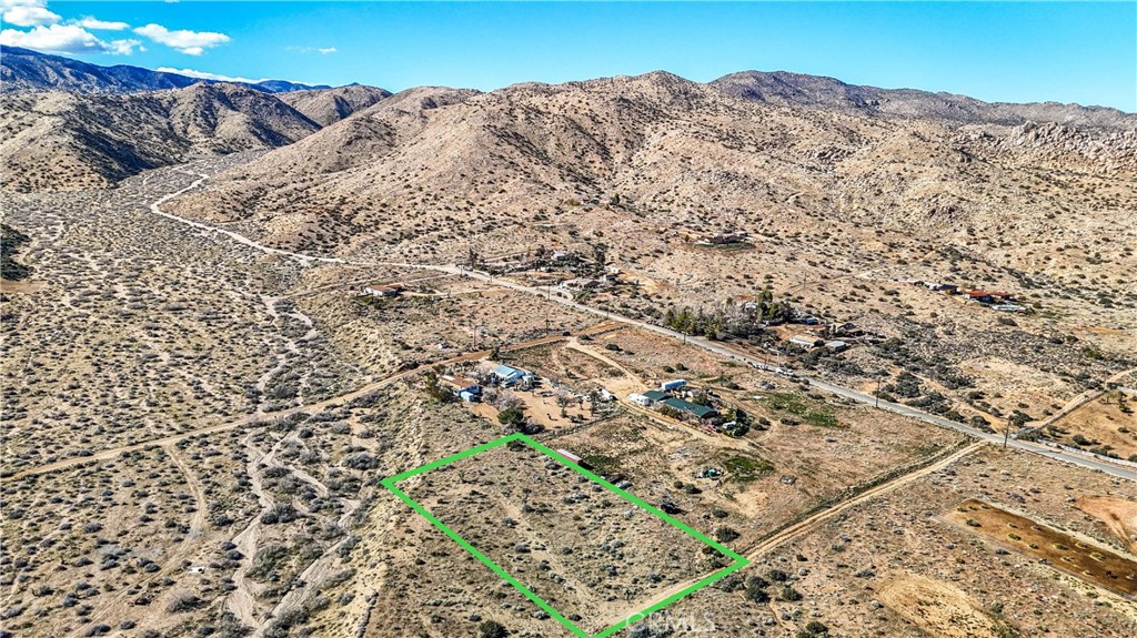 1234 Bisbee Rd, Pioneertown, CA 92268