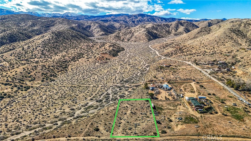 1234 Bisbee Rd, Pioneertown, CA 92268