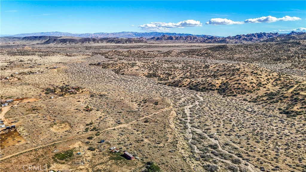 1234 Bisbee Rd, Pioneertown, CA 92268