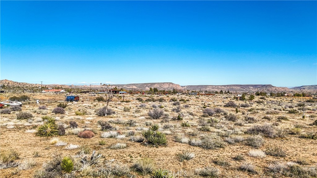 1234 Bisbee Rd, Pioneertown, CA 92268