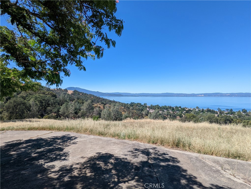 4175 Ferrand Rd, Lucerne, CA 95458
