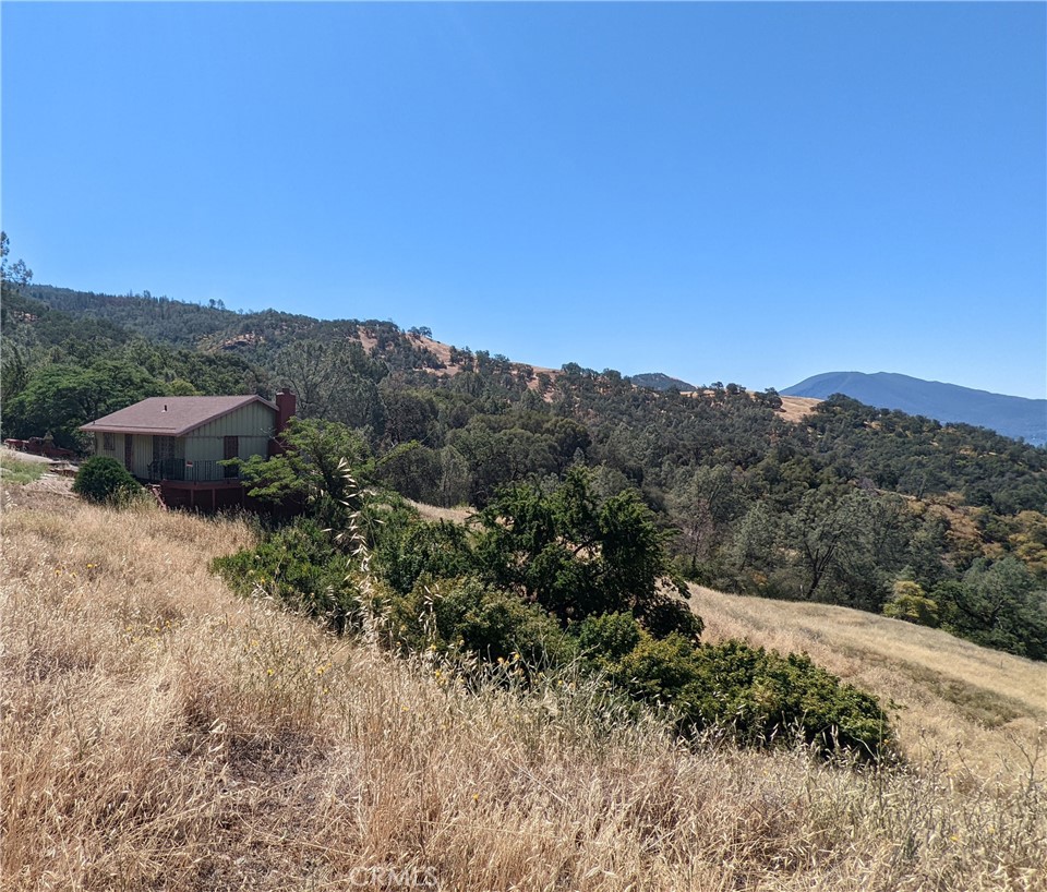 4175 Ferrand Rd, Lucerne, CA 95458