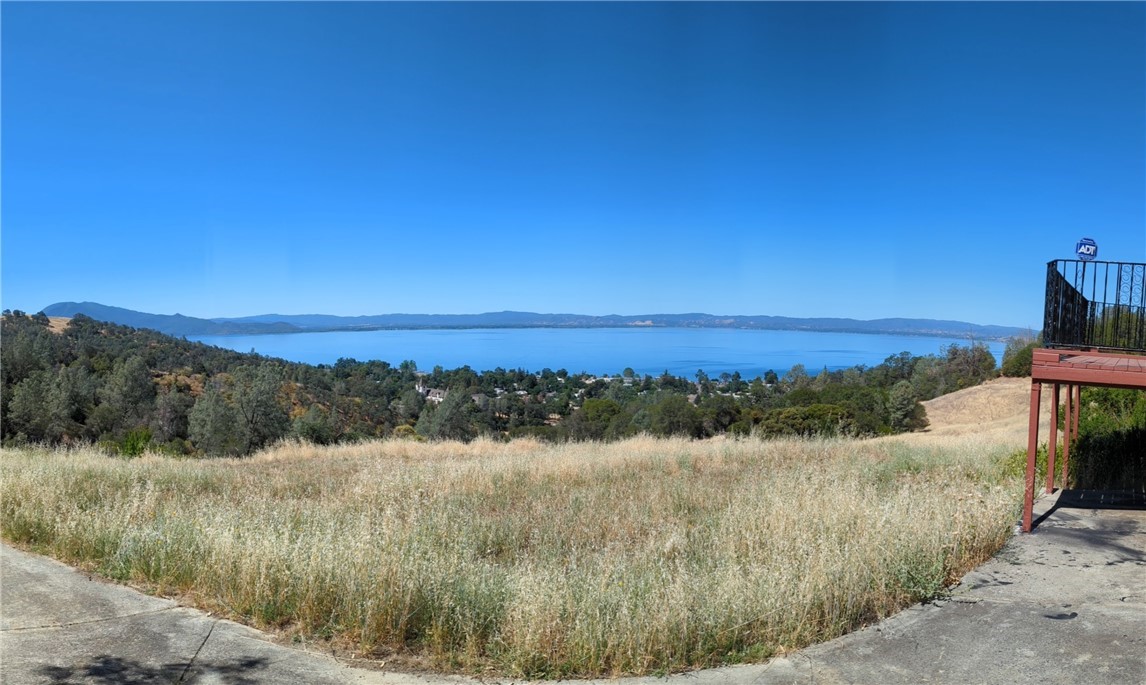 4175 Ferrand Rd, Lucerne, CA 95458