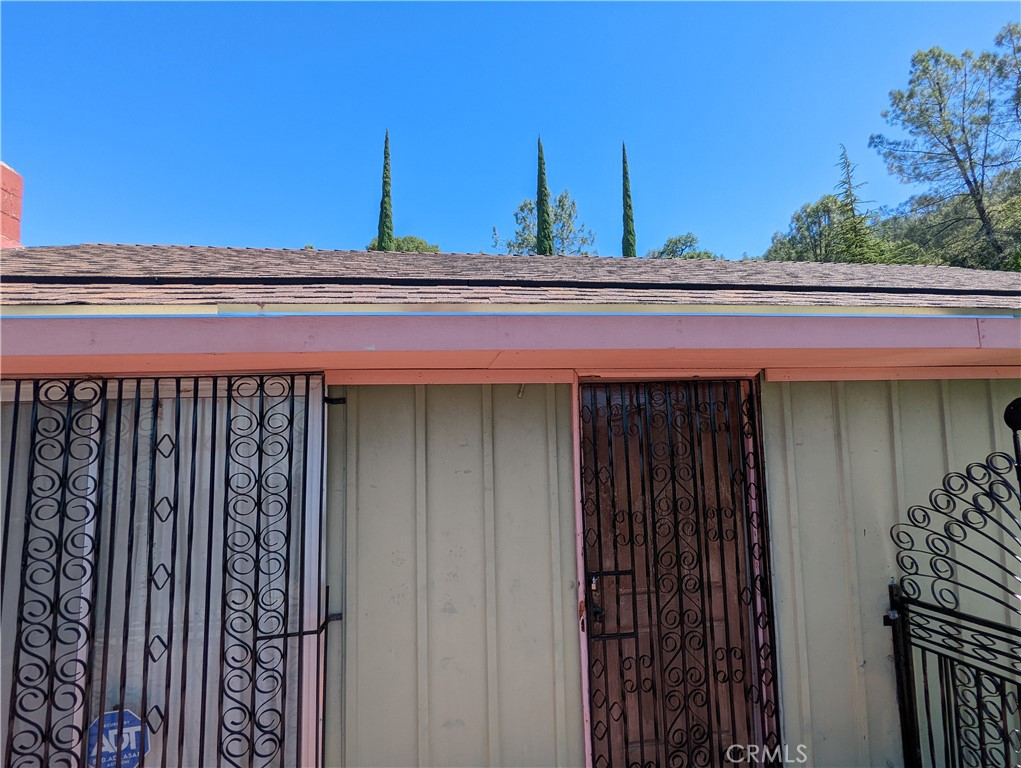 4175 Ferrand Rd, Lucerne, CA 95458
