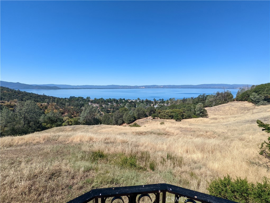 4175 Ferrand Rd, Lucerne, CA 95458