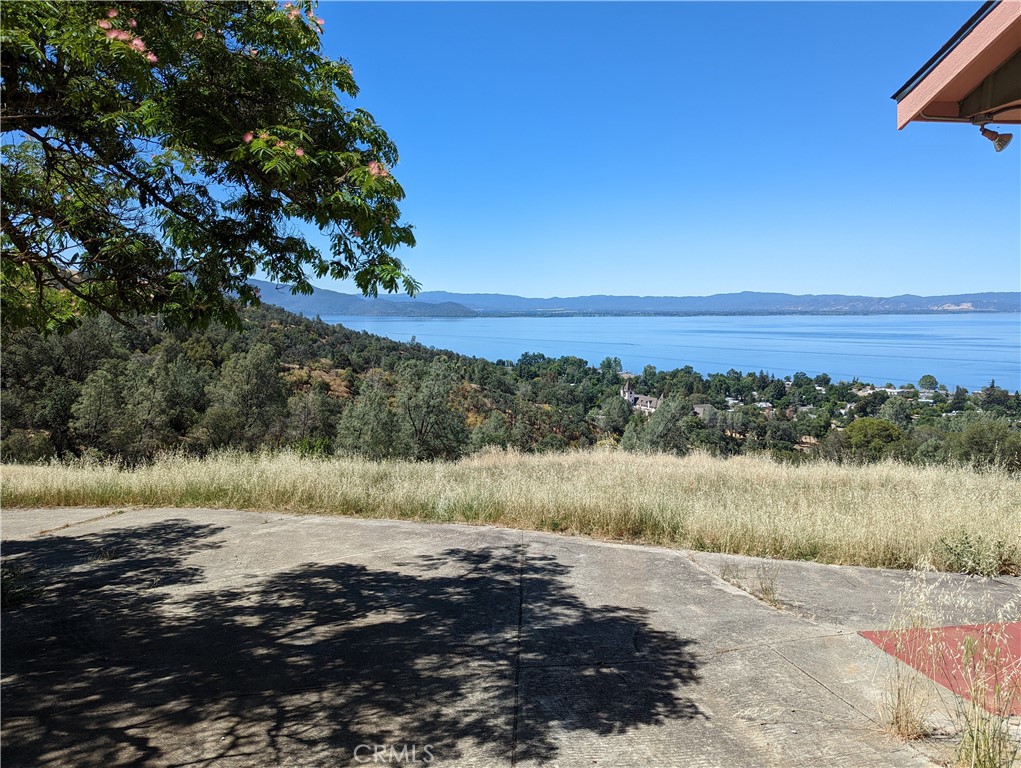 4175 Ferrand Rd, Lucerne, CA 95458