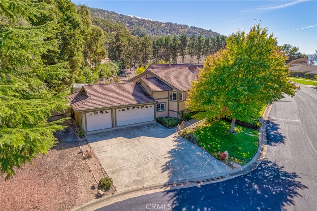 8656 Paradise Valley Blvd, Lucerne, CA 95458
