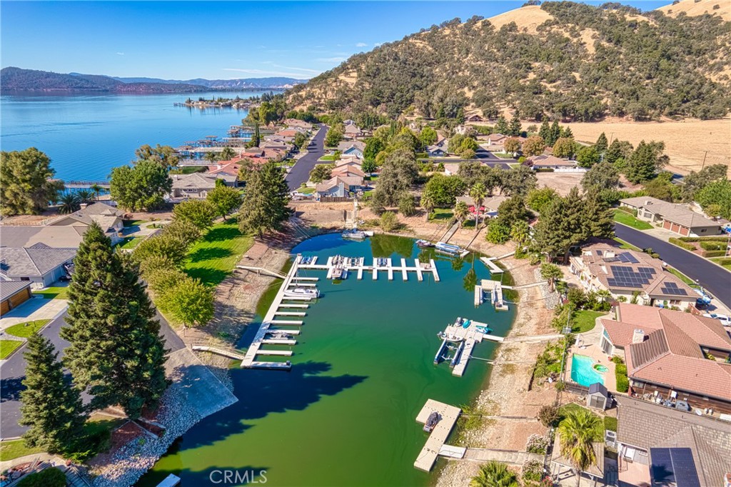 8656 Paradise Valley Blvd, Lucerne, CA 95458