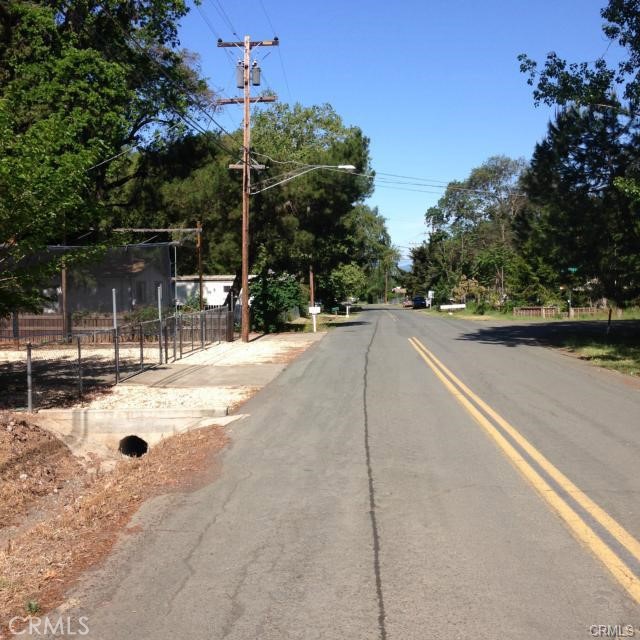 6867 Rosemont Dr, Lucerne, CA 95458