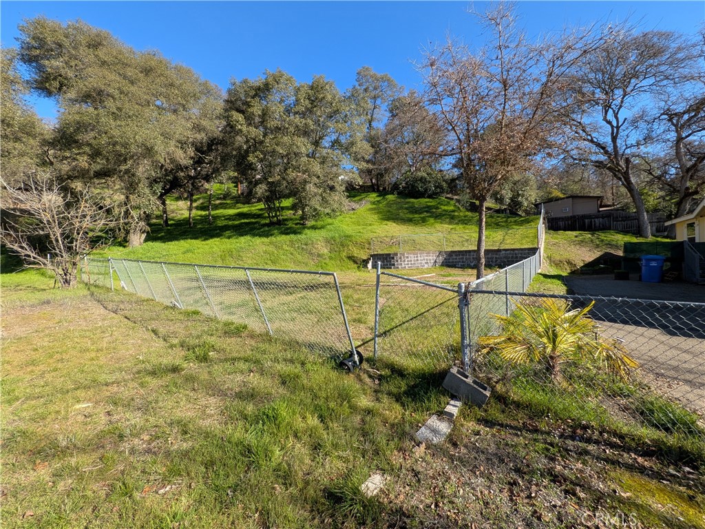 5857 Roland Dr, Lucerne, CA 95458