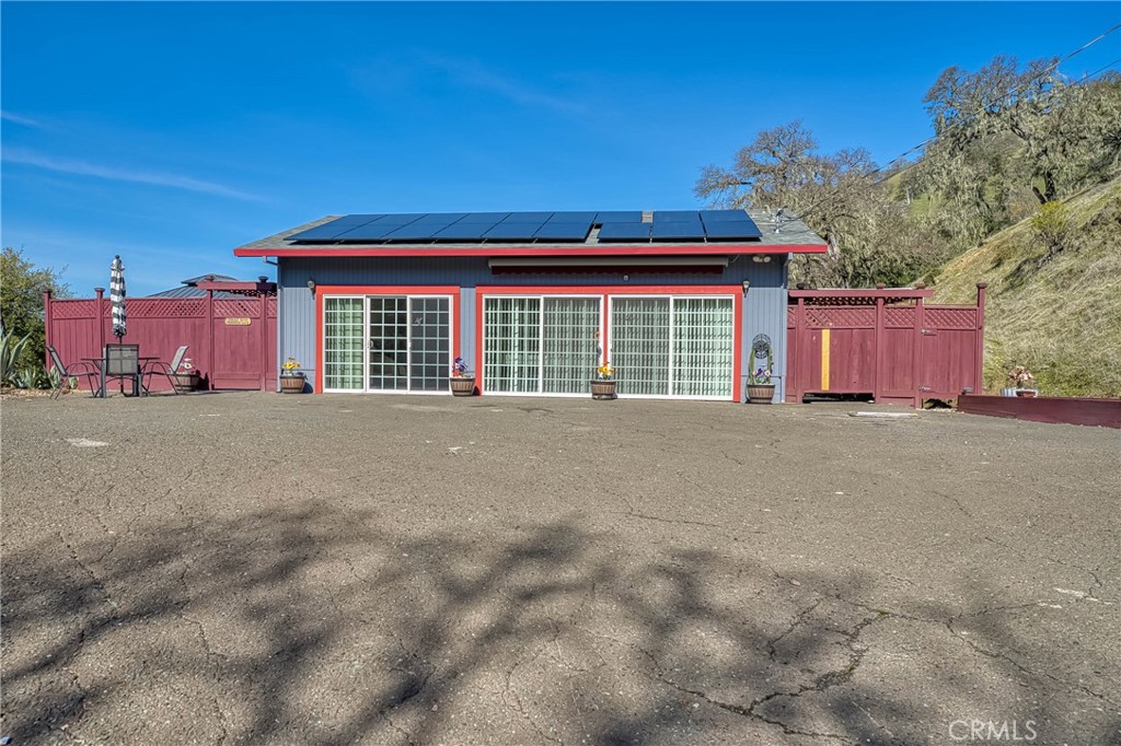 7047 Panoramic Dr, Lucerne, CA 95458