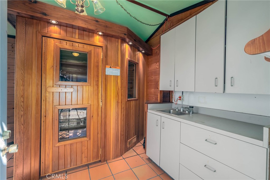 7047 Panoramic Dr, Lucerne, CA 95458