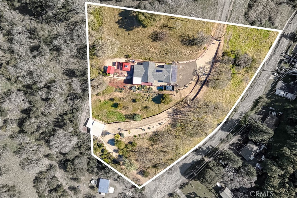 7047 Panoramic Dr, Lucerne, CA 95458