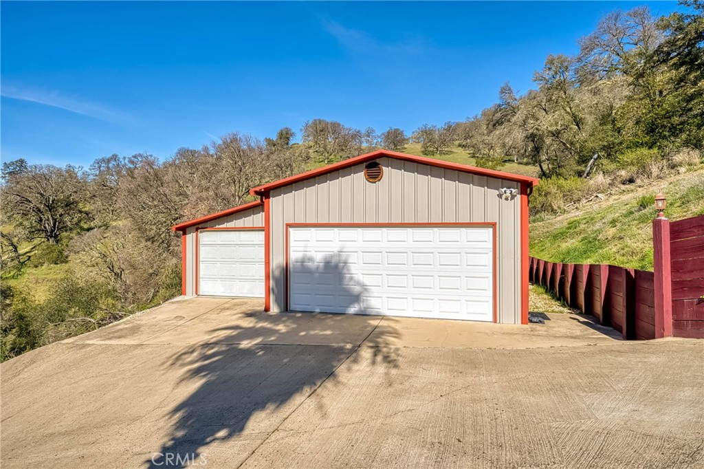 7047 Panoramic Dr, Lucerne, CA 95458