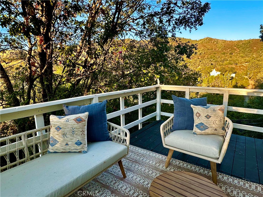 6963 Panoramic Dr, Lucerne, CA 95458