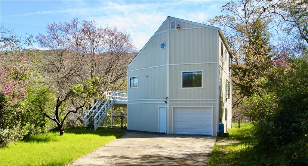 6963 Panoramic Dr, Lucerne, CA 95458