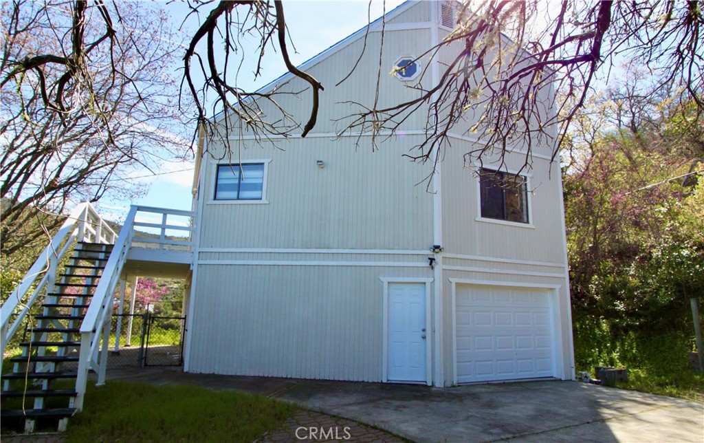 6963 Panoramic Dr, Lucerne, CA 95458