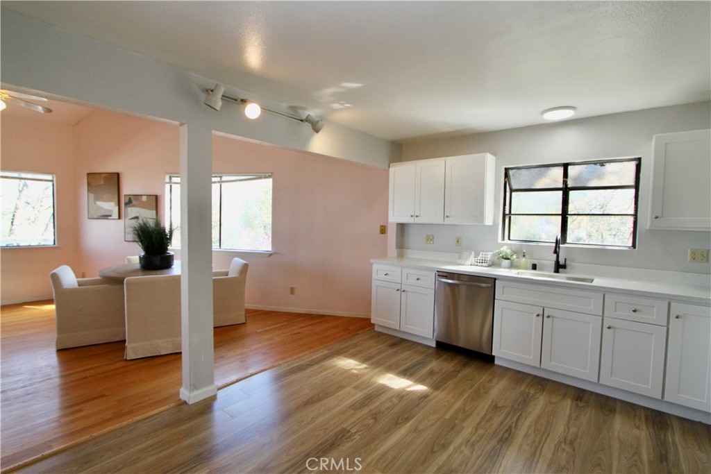 6963 Panoramic Dr, Lucerne, CA 95458