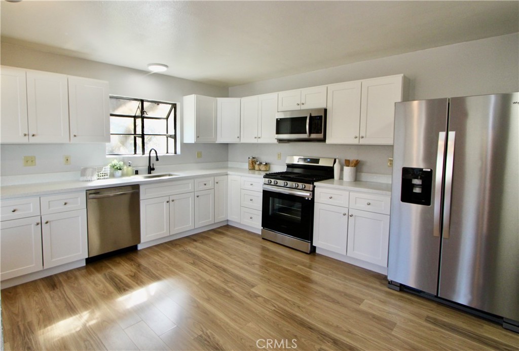 6963 Panoramic Dr, Lucerne, CA 95458